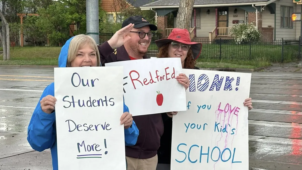 WEA members rallying in Cheyenne